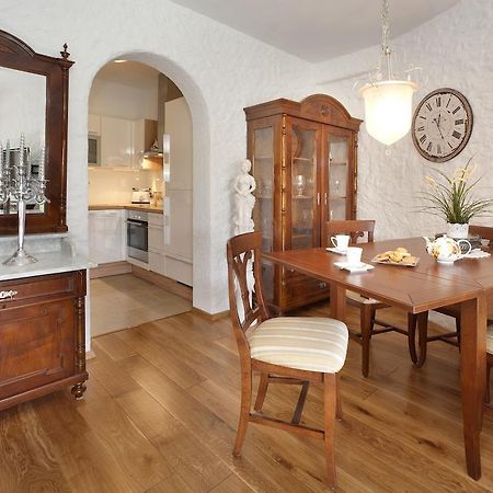 Valkarin Villa Castello Rausch מראה חיצוני תמונה