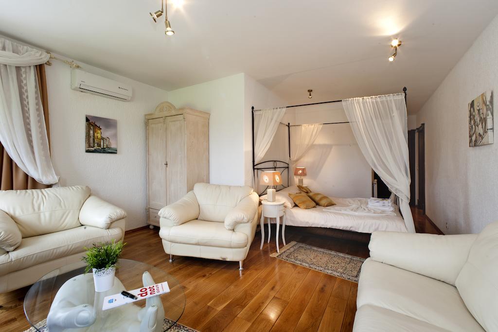 Valkarin Villa Castello Rausch חדר תמונה