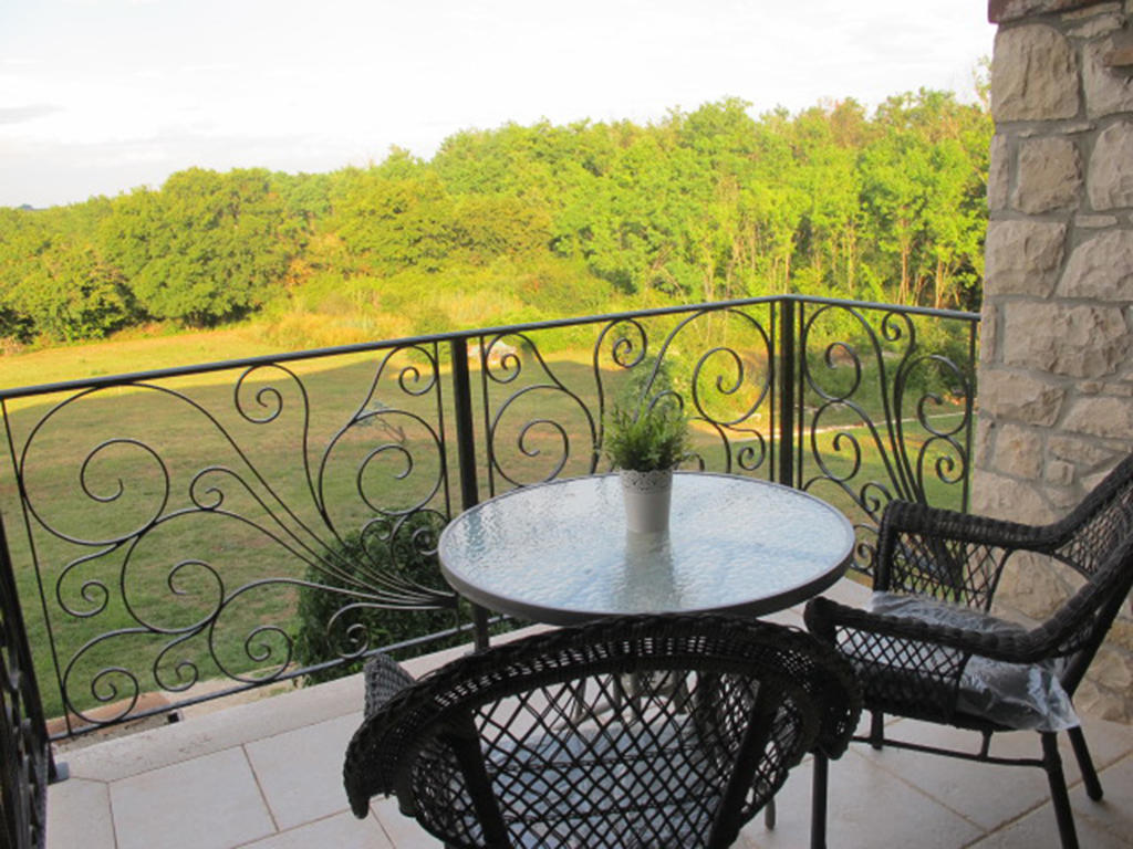 Valkarin Villa Castello Rausch מראה חיצוני תמונה