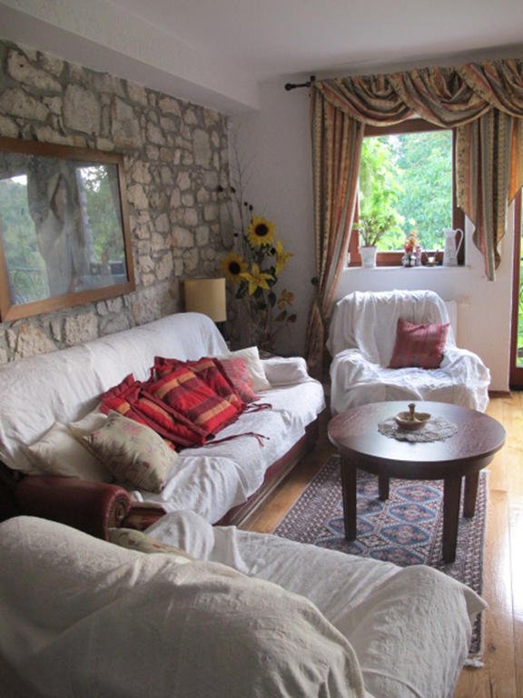Valkarin Villa Castello Rausch חדר תמונה